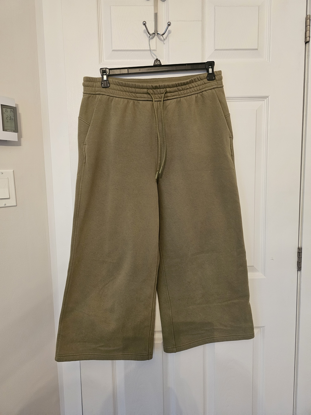 lululemon athletica Cozy Fleece-Lined Joggers in Khaki
